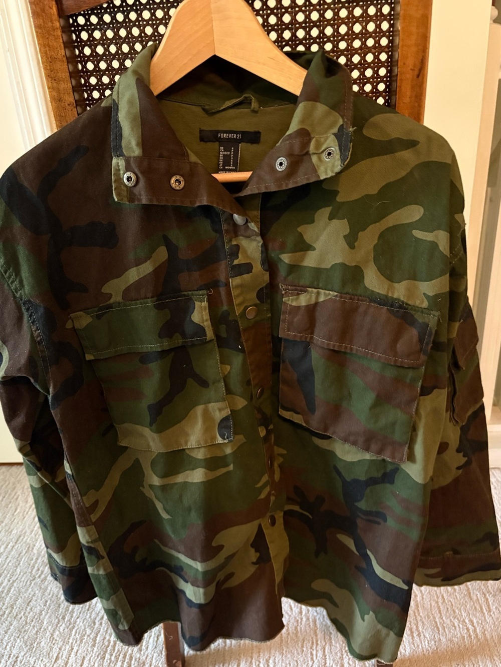 Forever 21 Camo Utility Jacket | Size Small | Military Style Overshirt